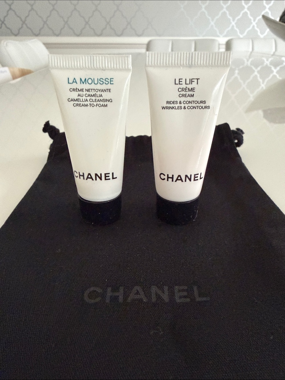 CHANEL White Skincare Duo — La Mousse & Le Lift